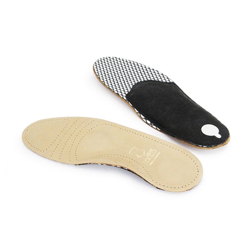 •  ErgoDyn insole with RelaxFlex function •  Additional arch pad for metartarsal support •  Relaxes muscles, tendons and ligaments •  Prevents fatigue •  Made of ecologically refined sheepskin