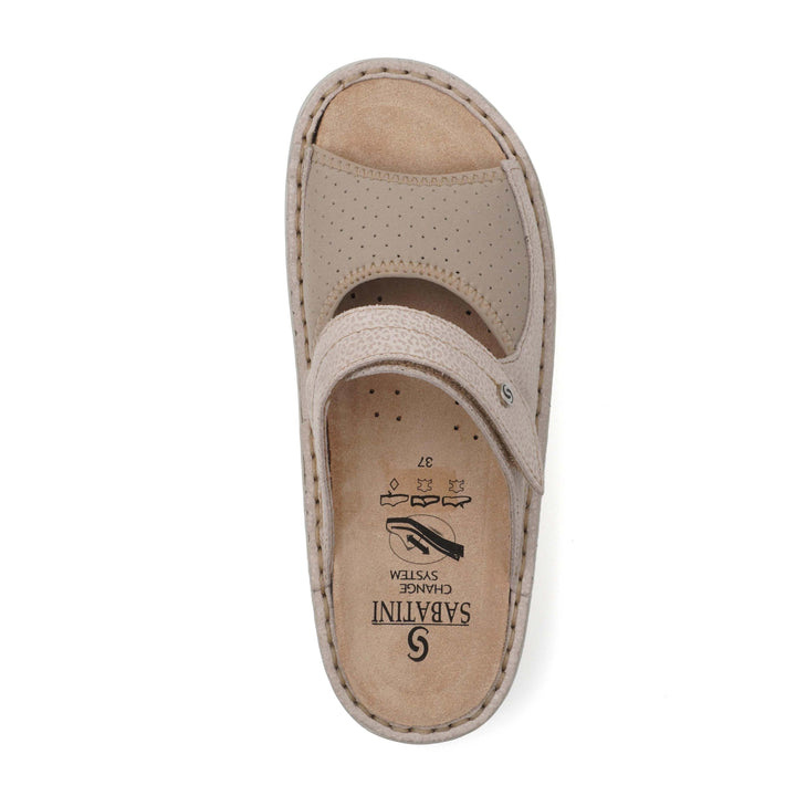 Sabatini S146 Walking Shoes With Exclusive Interchangeable Leather-Lined Insoles For Shock Absorption, Freshness & Lasting Comfort. Crafted With Non-Slip Outsole, Medium Width Fit, And Premium Italian Design (Beige / Nero Black)