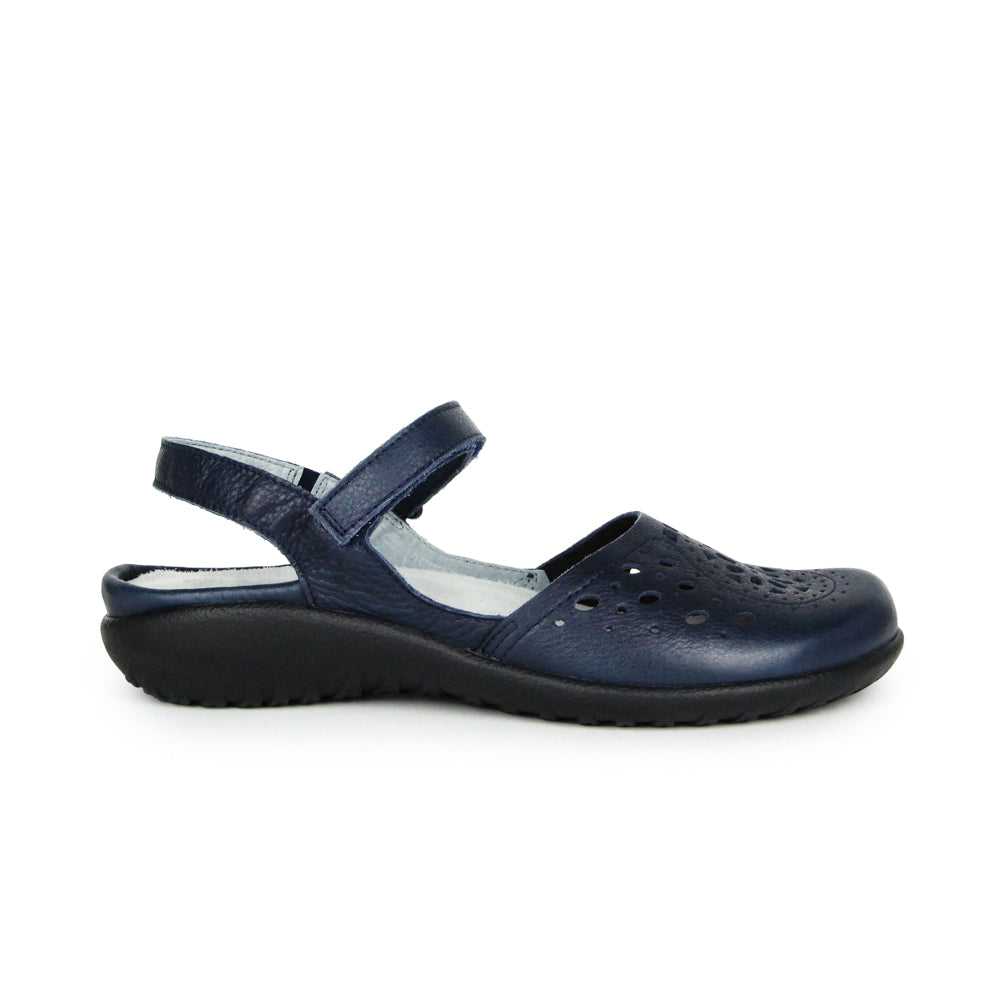 Naot Arataki Women Closed-Toe Slingback Shoes with Perforated Design, Shock-Absorbing PU Sole, and Orthotic-Friendly Removable Footbed (Black))