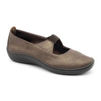 Arcopedico Itatiaia Slip-On Shoes With Recycled Vegan Lytech Upper, Elastic Goring For Easy Slip On/Off, and Soft Flexible Fit For Bunions, Hammertoes & Hard-To-Fit Feet. Machine Washable & Eco-Friendly Lytech Upper (Gold)