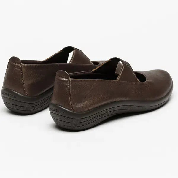 Arcopedico Itatiaia Slip-On Shoes With Recycled Vegan Lytech Upper, Elastic Goring For Easy Slip On/Off, and Soft Flexible Fit For Bunions, Hammertoes & Hard-To-Fit Feet. Machine Washable & Eco-Friendly Lytech Upper (Gold)