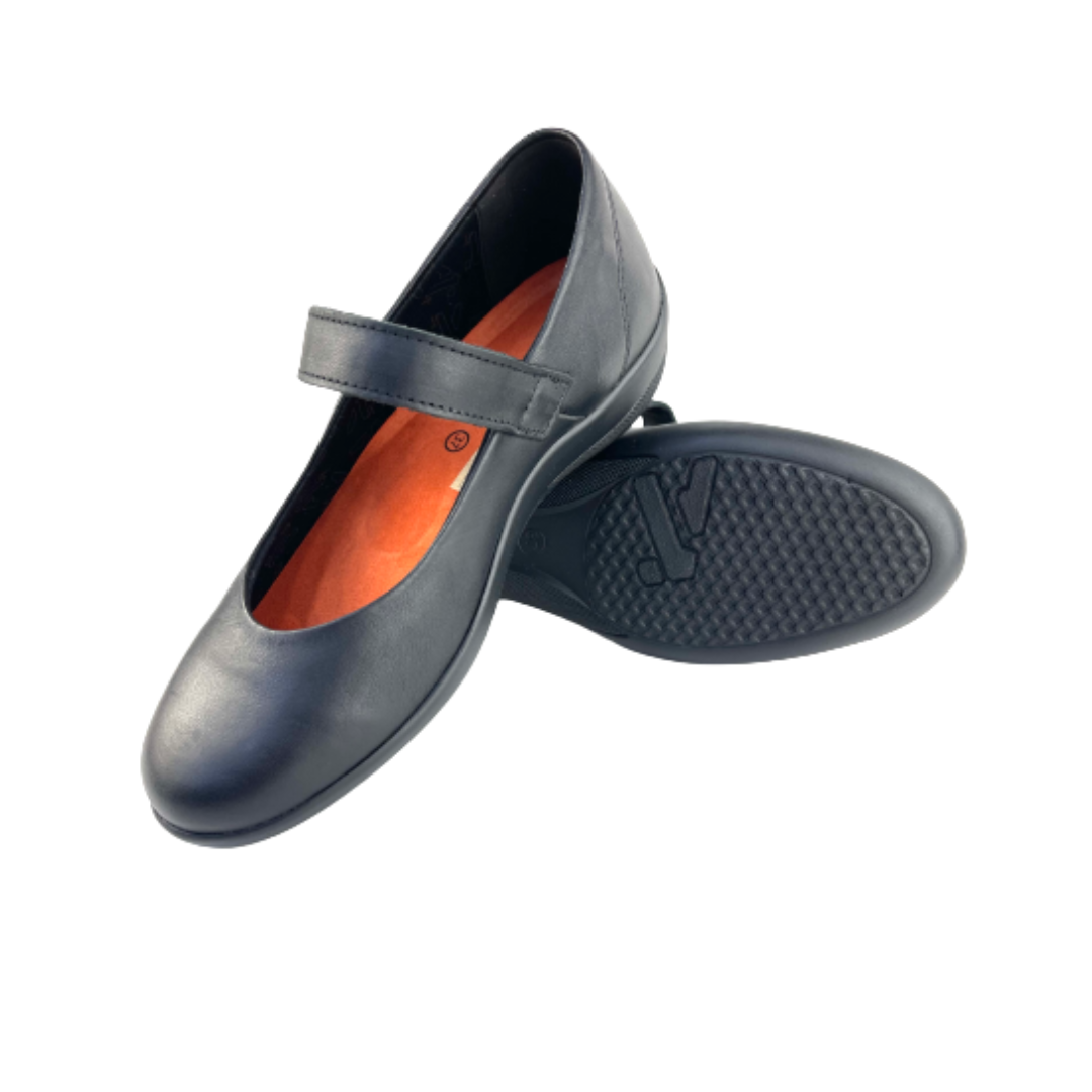 Arcopedico Snowdonia Leather Shoes With Sustainable Lwg-Certified Nature Leather Upper, Elastic Twin Arch Support System, Antiviral Sole & Removable Recycled Footbed. Eco-Friendly, Sophisticated & Comfortable Design (Beige)