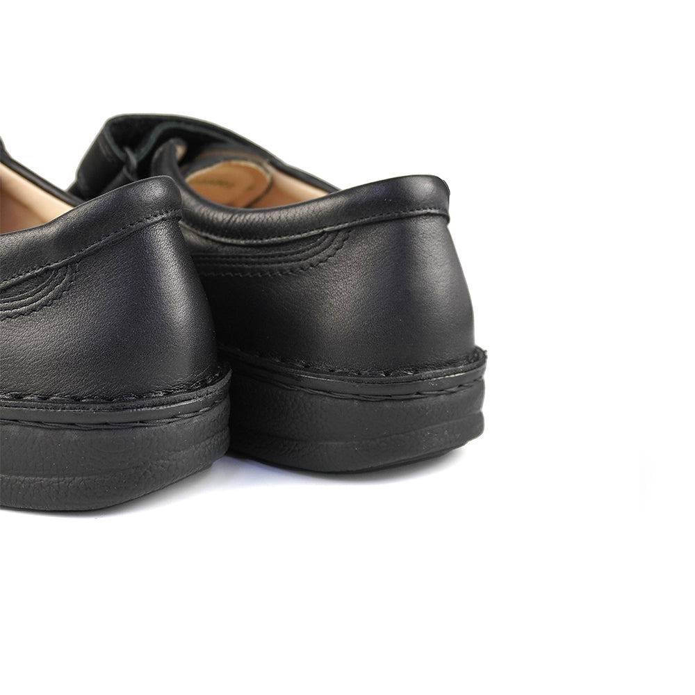 Finn Comfort 96103 Ladies Leather Shoes with Easy Velcro Closure, Extra-Soft Seamless Leather Upper, Wide Fit Comfort, Removable Footbed, and Shock-Absorbing PU Sole. Suitable for Sensitive & Diabetic Feet (Black)